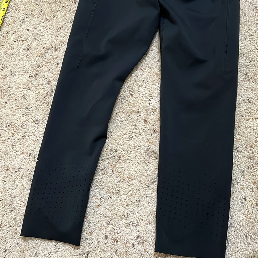 Black Nike epic luxe running dri fit cropped tights - Picture 9 of 10